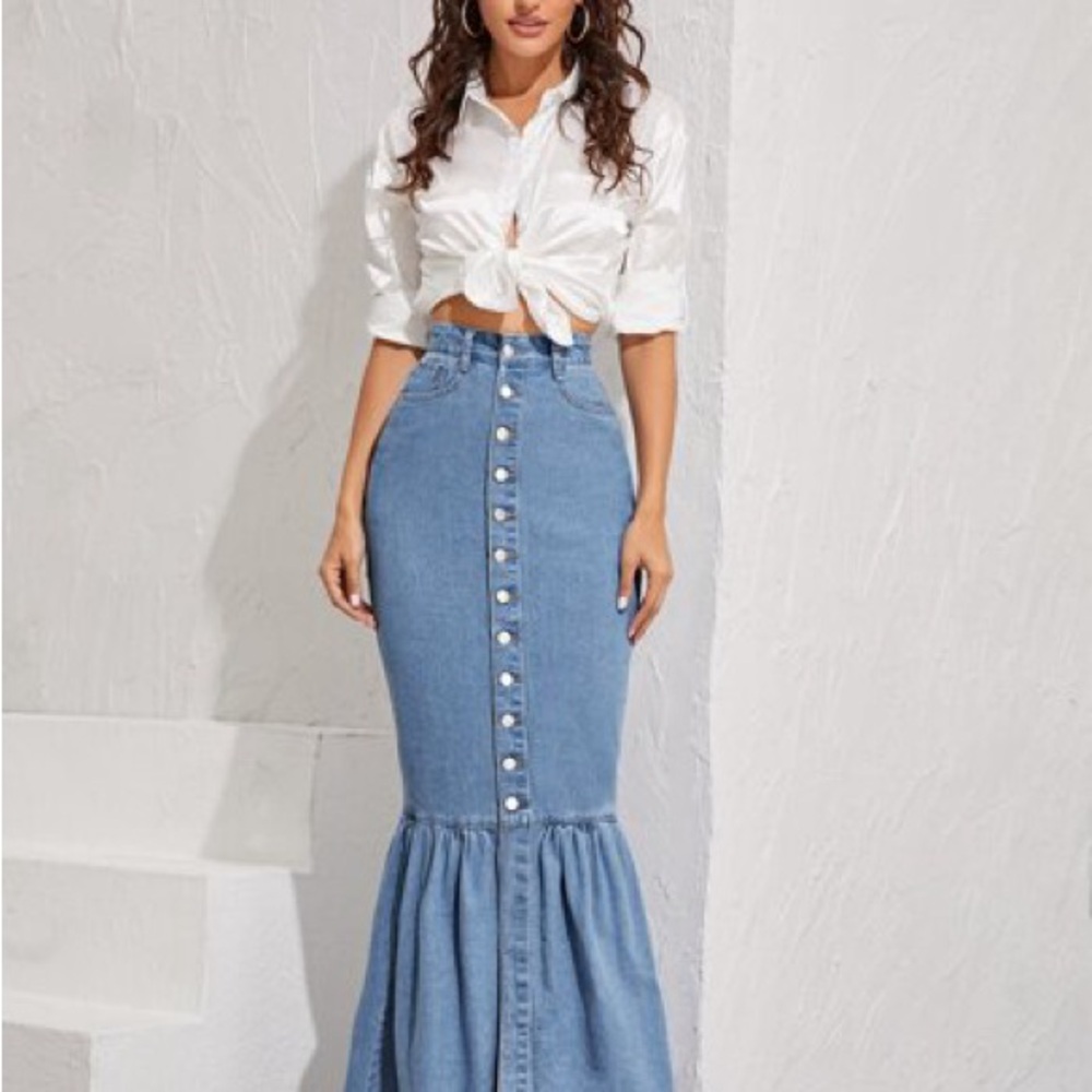 SHEIN Light Blue Denim Skirt